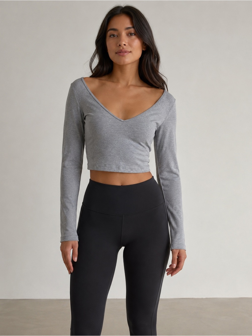 Lululemon heathered gray align long sleeve v neck shirt size 6 EUC
